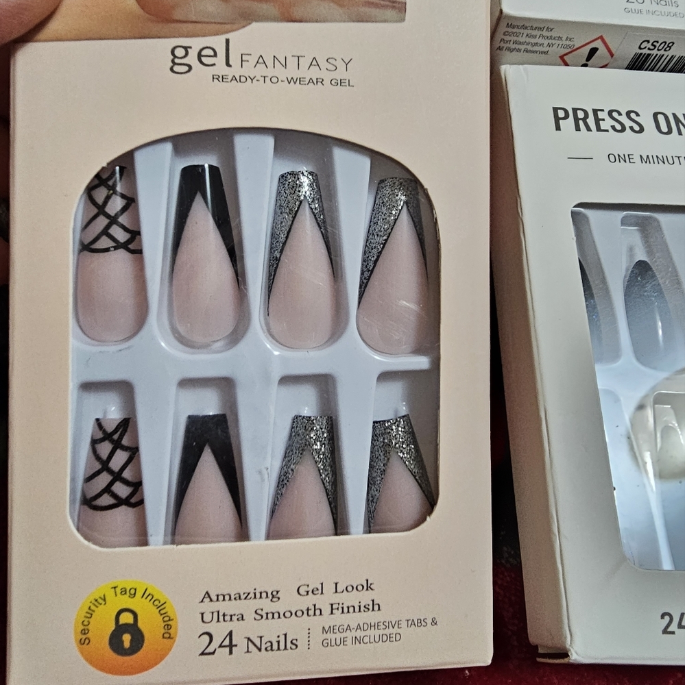 Bundle of Six Pack of Press On Nails - Picture 2 of 9